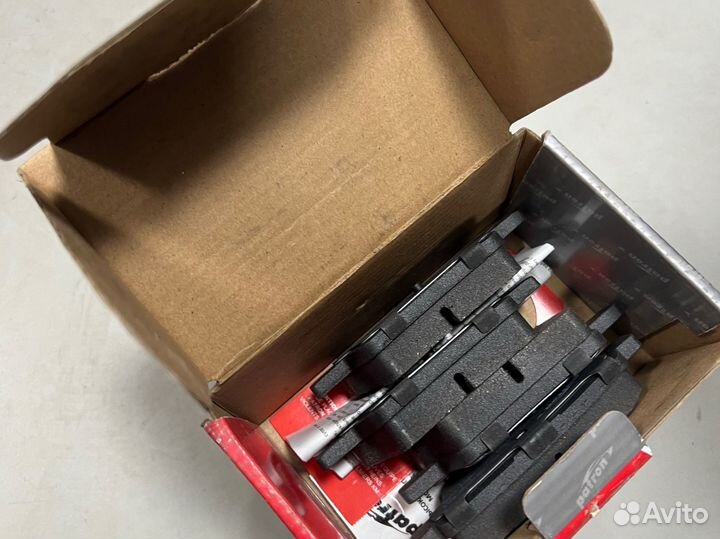 Колодки задние Ford Mondeo 3 / Jaguar X400