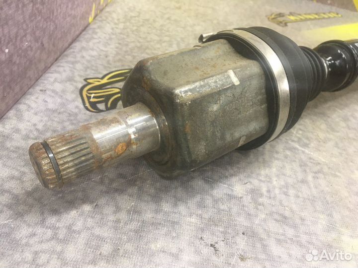 Привод передний правый Джетта Jetta 2.0 TDI BKD ак