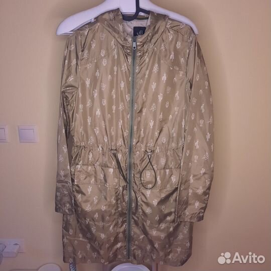 Ветровка женская