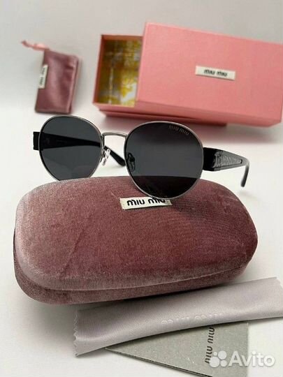Солнцезащитные очки miu