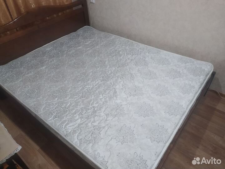 Матрас классика атлант 160х200 бу