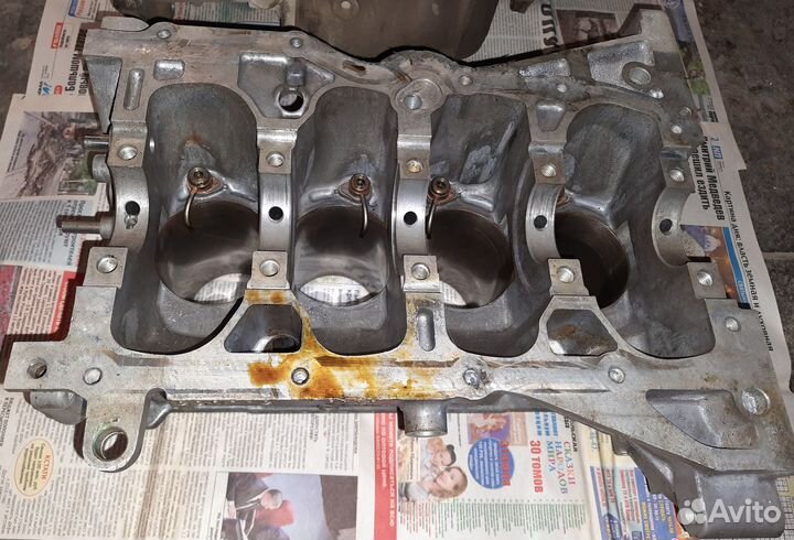 Двигатель Nissan Juke 1.6 HR16DE