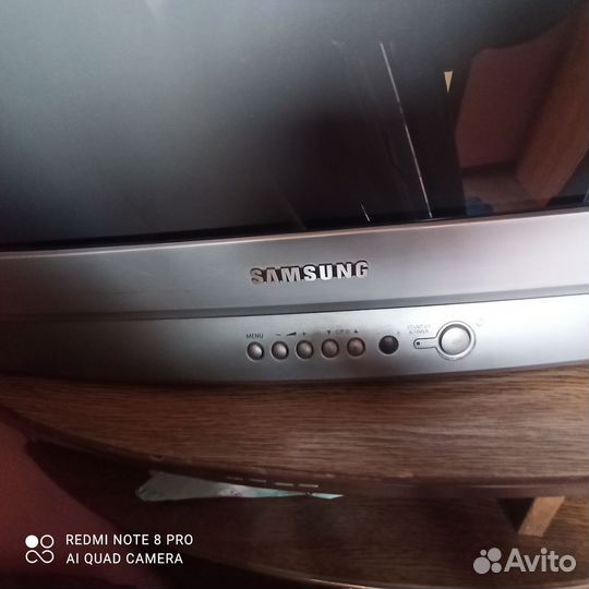 Телевизор samsung