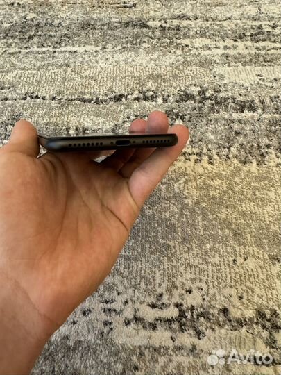 iPhone 8 Plus, 64 ГБ