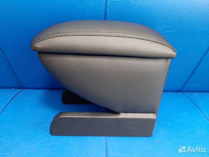 Подлокотник Kia Picanto