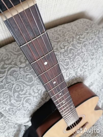 Акустическая гитара