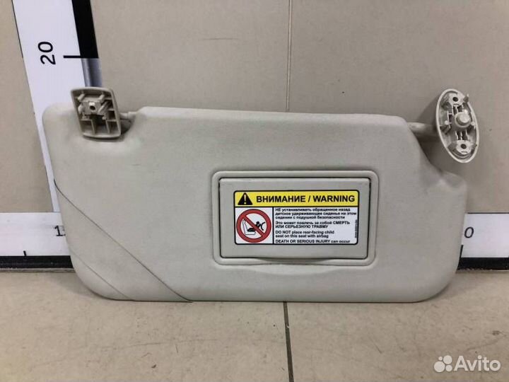 Козырек солнцезащитный внутри Ford Focus 3 2011