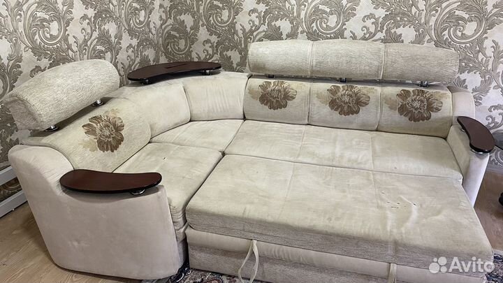 Угловой диван раскладной