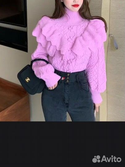 Свитер шерстяной женский