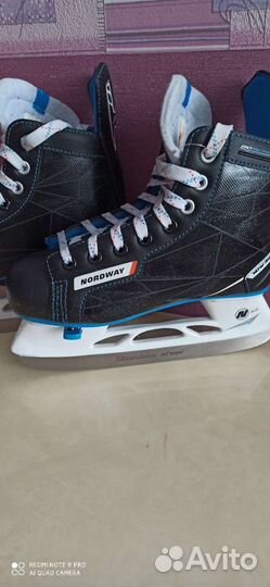 Коньки хоккейные