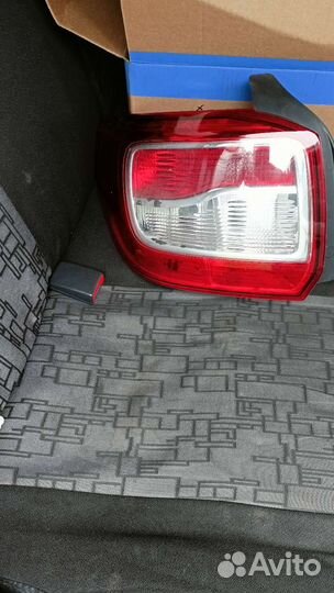 Renault logan 2 2014 фара левая задняя