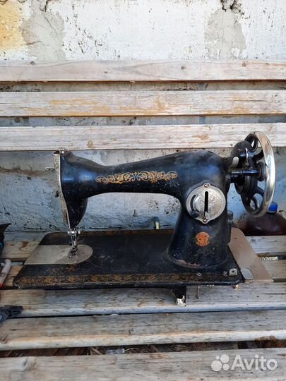 Швейная машинка