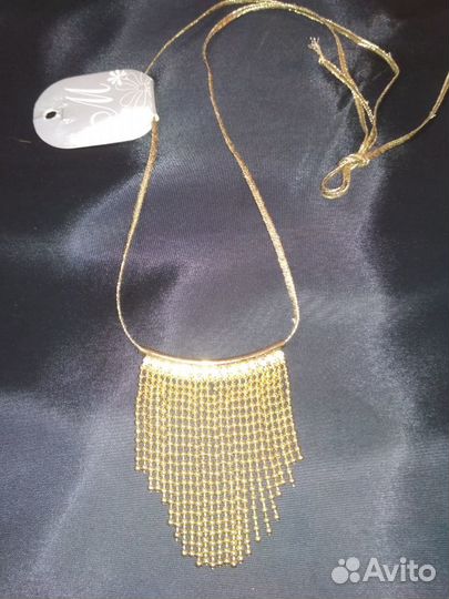 Колье на шнуре,новое