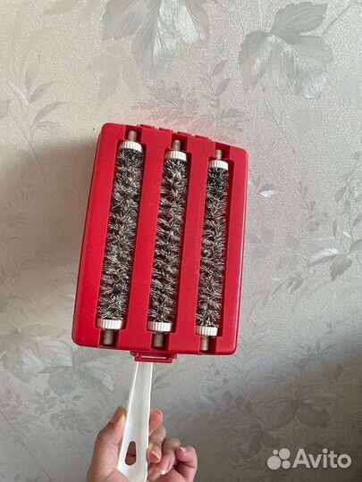 Щетка пылесос для ковра и мягкой мебели