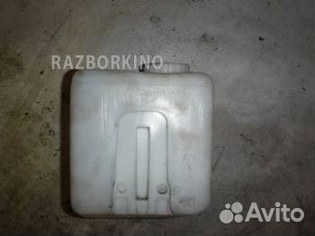 Бачок омывателя Ниссан