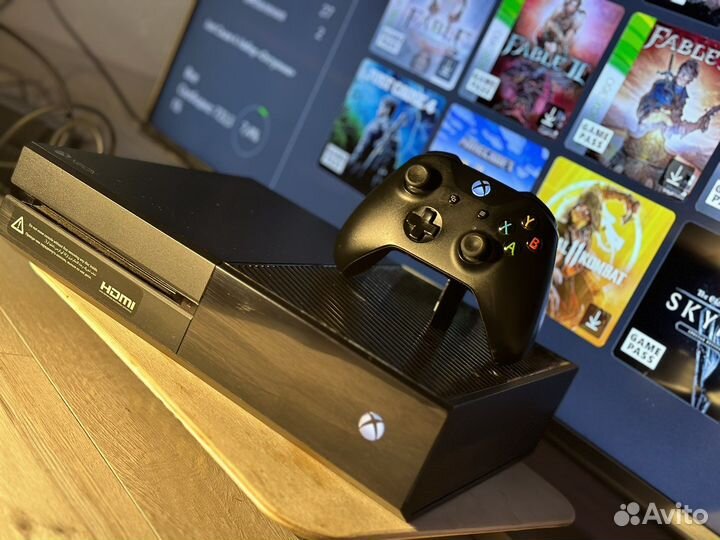 Xbox One 1tb + game pass 400 игр