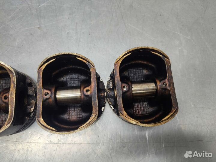 Поршень Nissan Sunny FB15 2000 г.в