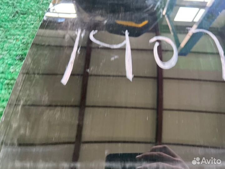 Стекло двери лев. зад. Mercedes-benz GLK-class, GL