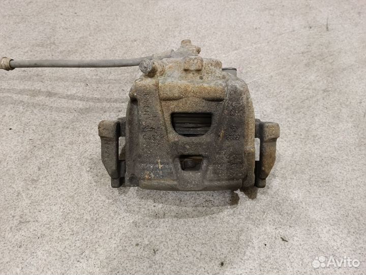 Передний правый суппорт для Volkswagen Tiguan 1