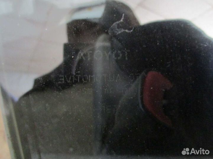 Стекло заднее правое Toyota RAV4 3