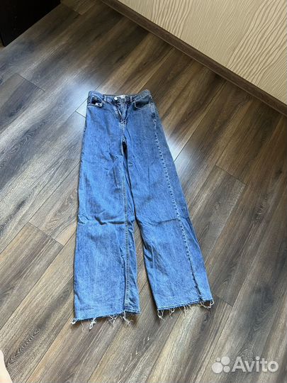 Джинсы stradivarius 36