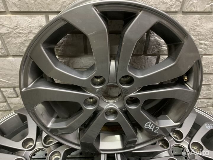 Suzuki Vitara Диск колесный литой R16