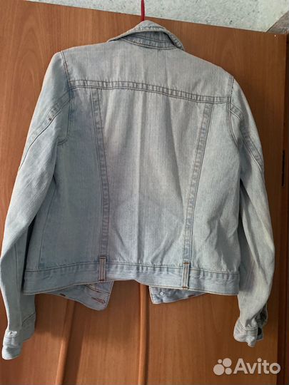 Джинсовая куртка