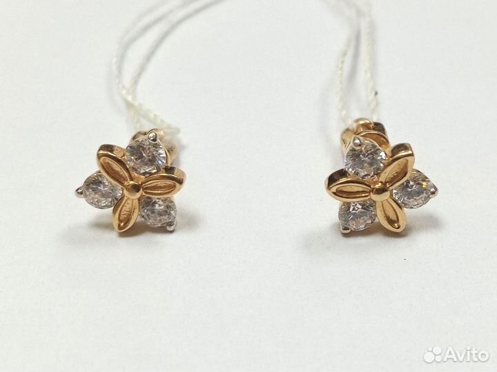 Золотые серьги с камнем