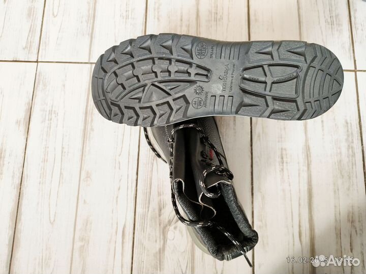 Ботинки весна 44 размер