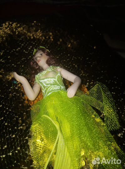 На ёлочку, русалочка, старинная игрушка