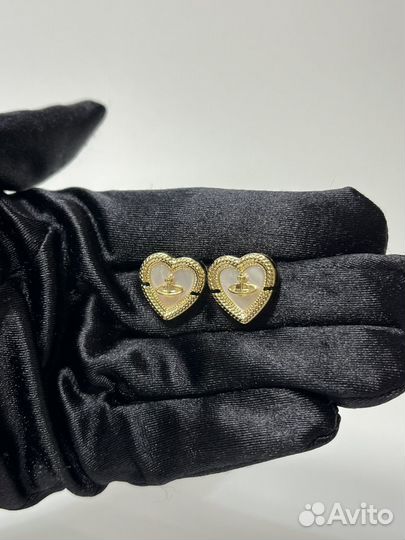 Золотые серьги сердечки эстетика Vivienne Westwood
