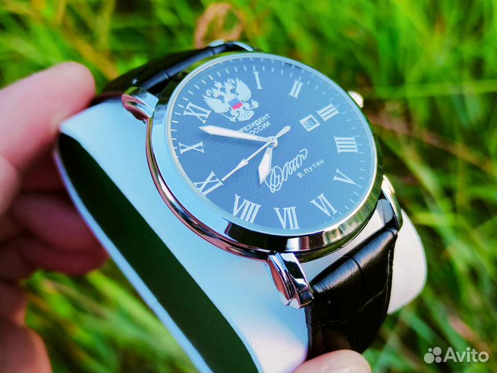 Кварцевые часы Президент Путин с календарём