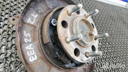 Ступица задняя левая KIA magentis MG (EEA25LZ01)