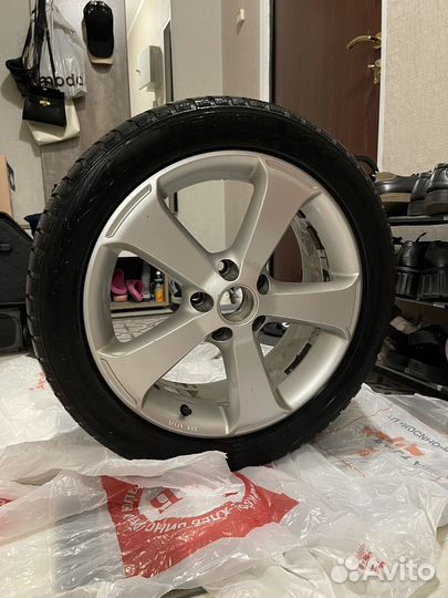 R17 Nokian Tyres Hakkapeliitta 7 205/50, PCD 5x112 DIA 57.1