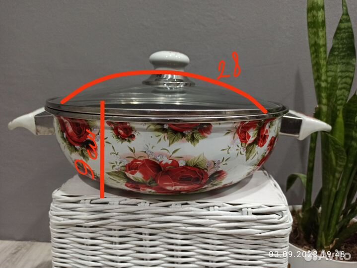 Высокая сковорода-кастрюля с крышкой сотейник