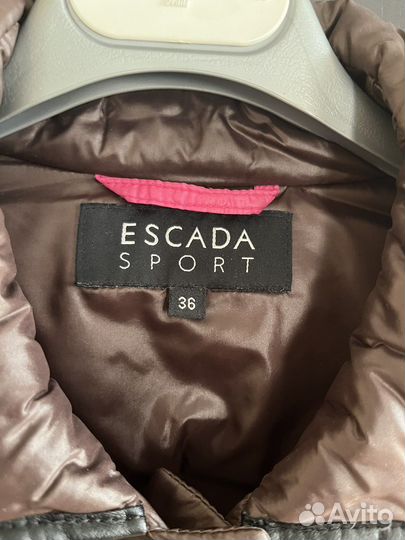 Пуховик женский Escada