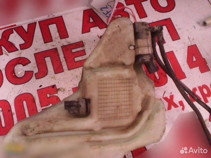 Бачок омывателя лобового стекла Ford Focus II 2005