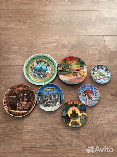 Декоративная настенная тарелка страны мира