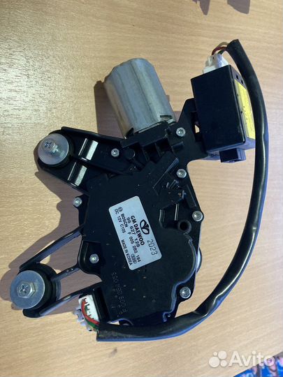 Мотор стеклоочистителя задний Opel Antara рейст