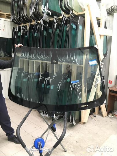 Лобовое стекло Форд Мондео