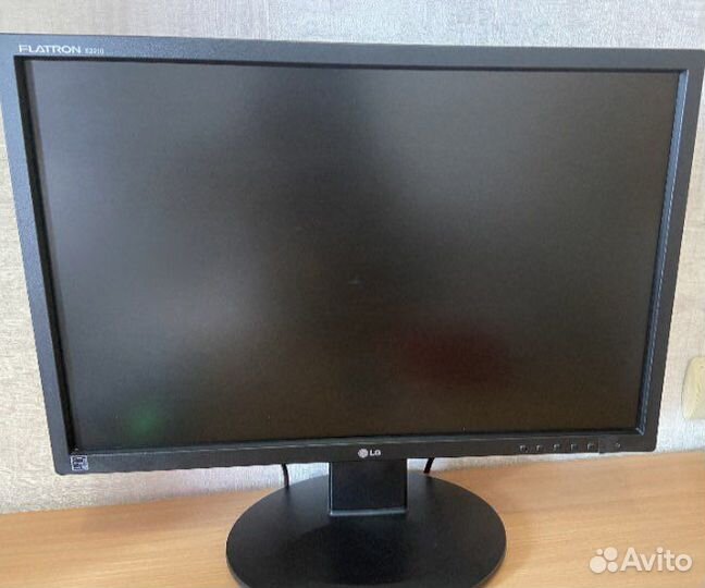 Монитор LG