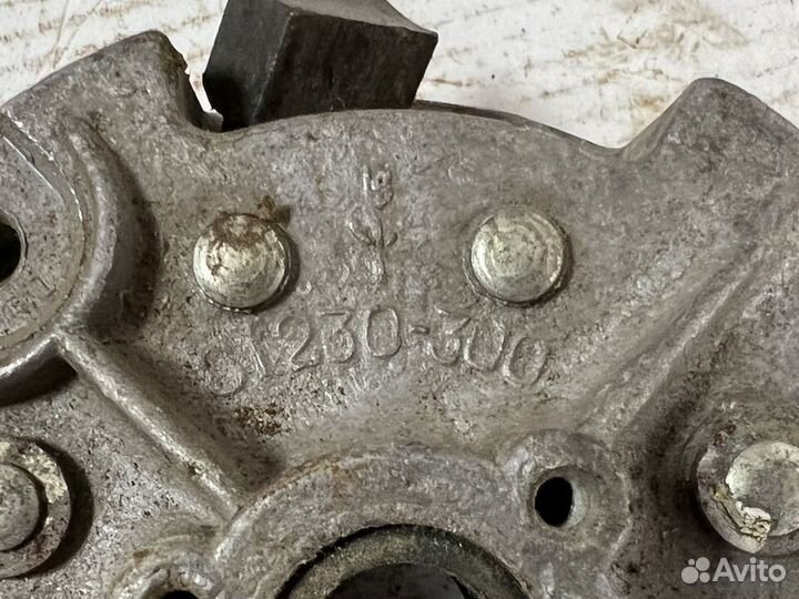Крышка стартера газ 24 волга 53 ЗИЛ УАЗ задняя