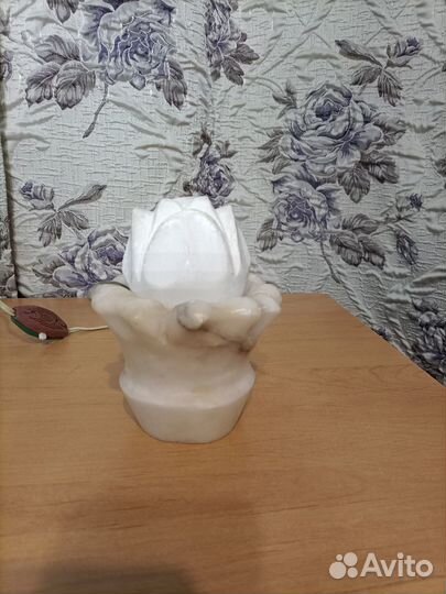 Светильник настольный 