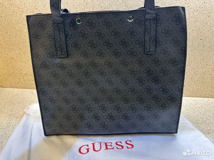 Сумка Guess в фирменном чехле