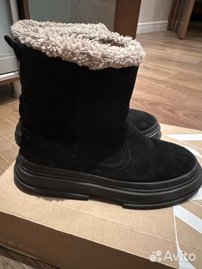 Замшевые полусапожки zara