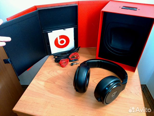 Beats pro infinite black hotsell