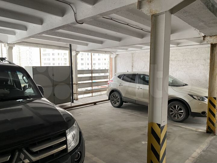 Машиноместо, 15 м²