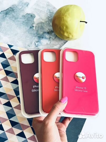 Чехол на iPhone 13