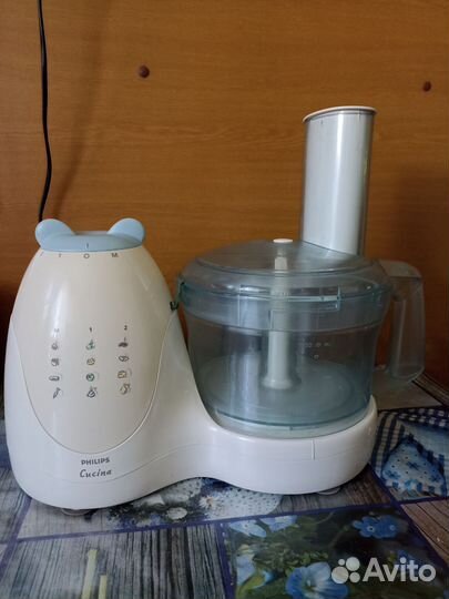 Кухонный комбайн Philips HR7720