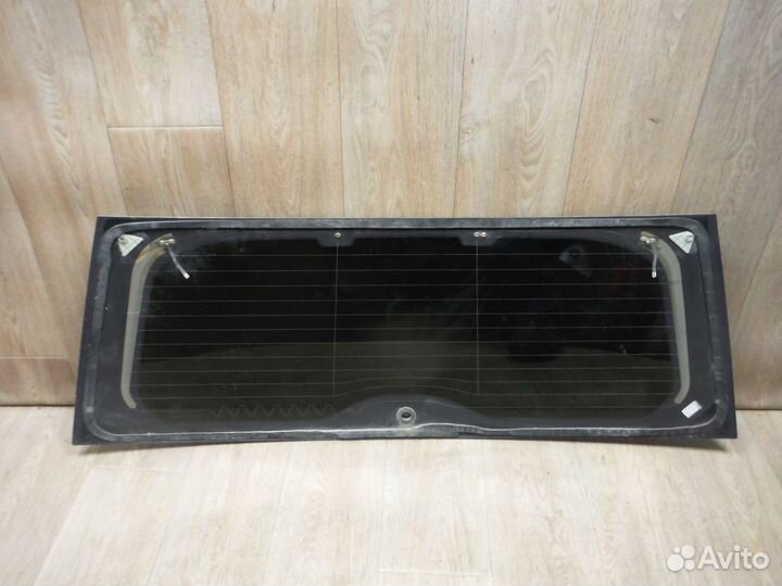 Стекло заднее Land Rover Freealnder 2 2011